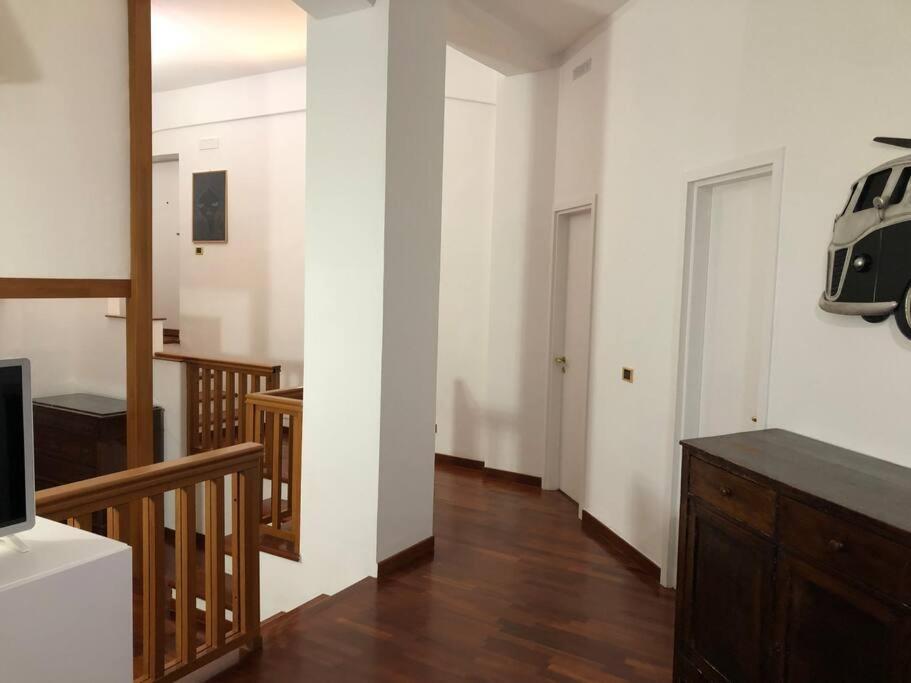 Bari For You - Guest House A 300Mt. Dal Mare Buitenkant foto