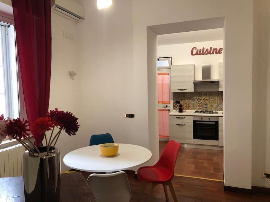 Bari For You - Guest House A 300Mt. Dal Mare Buitenkant foto